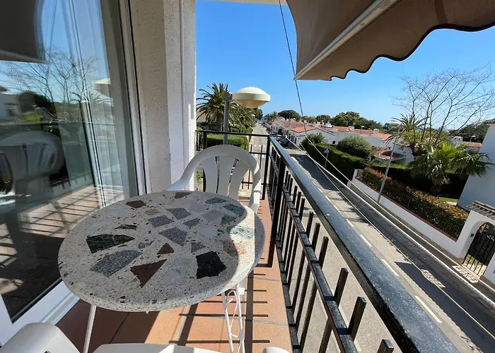 For A Stay Mar Cambrils