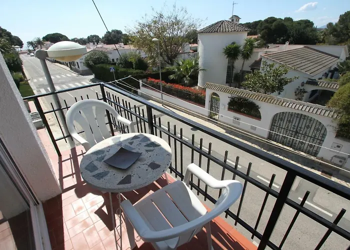 For A Stay Mar Cambrils